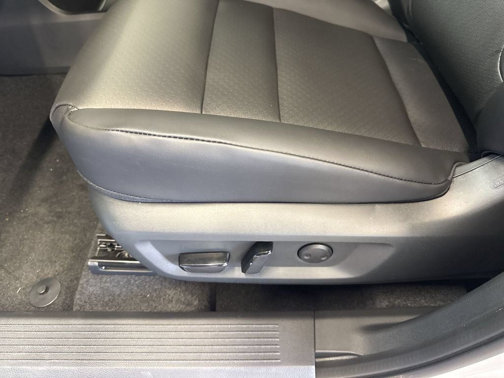New 2026 Nissan Rogue Dark Armor AWD/4WD image 14