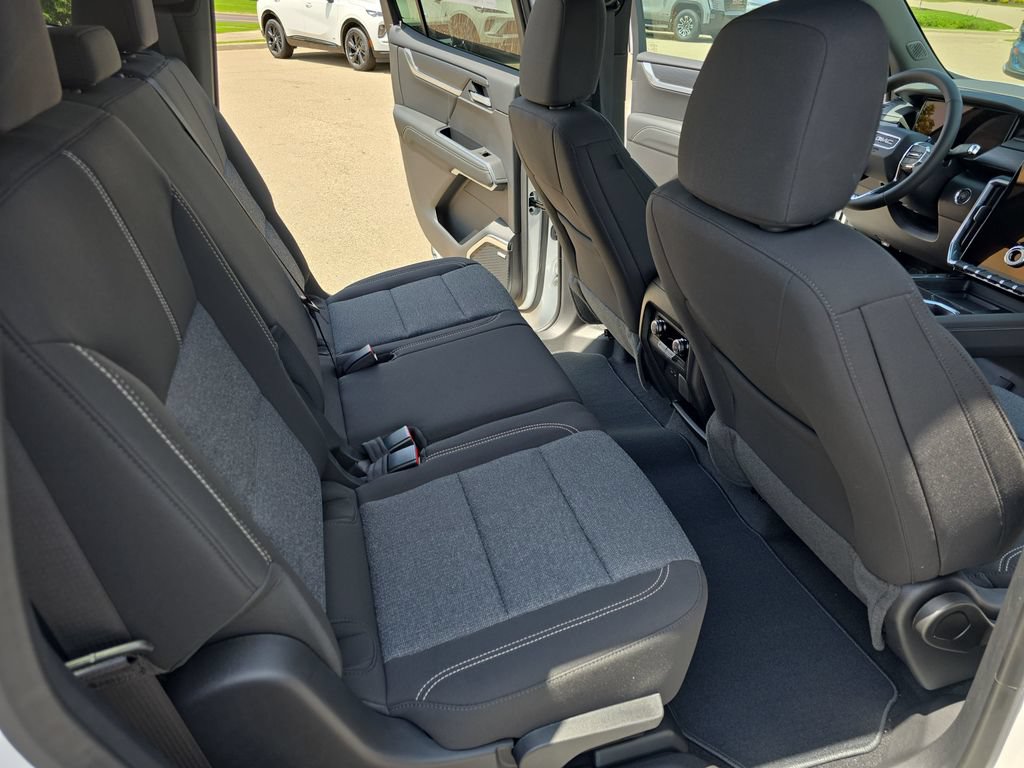 New 2026 GMC Acadia Elevation FWD image 11