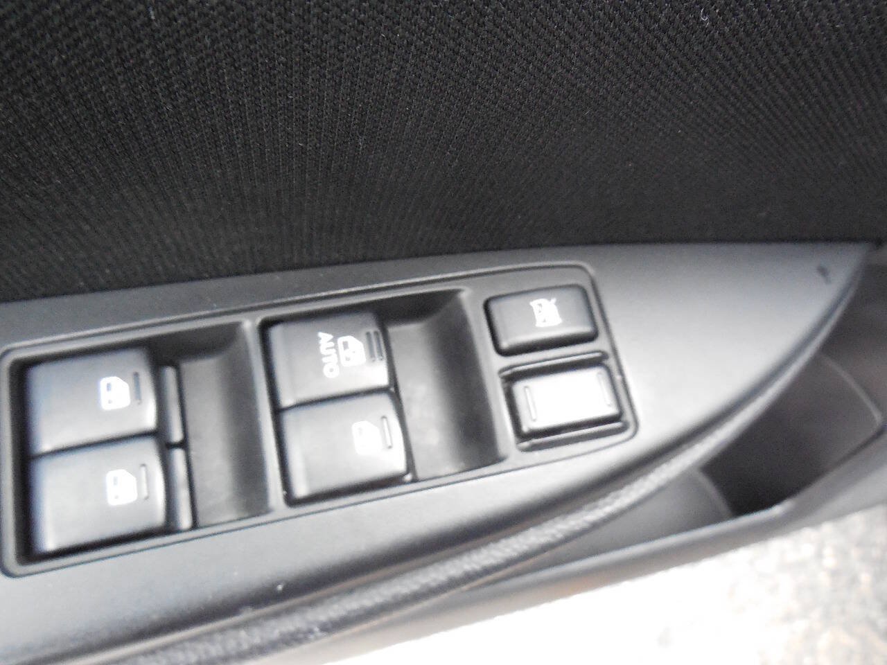 Used 2014 Subaru Outback 2.5i Premium AWD/4WD image 12