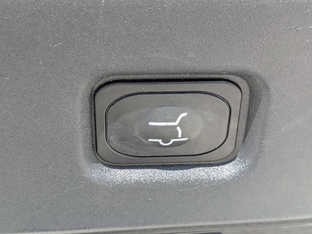 Used 2025 Ford Expedition Active AWD/4WD image 14