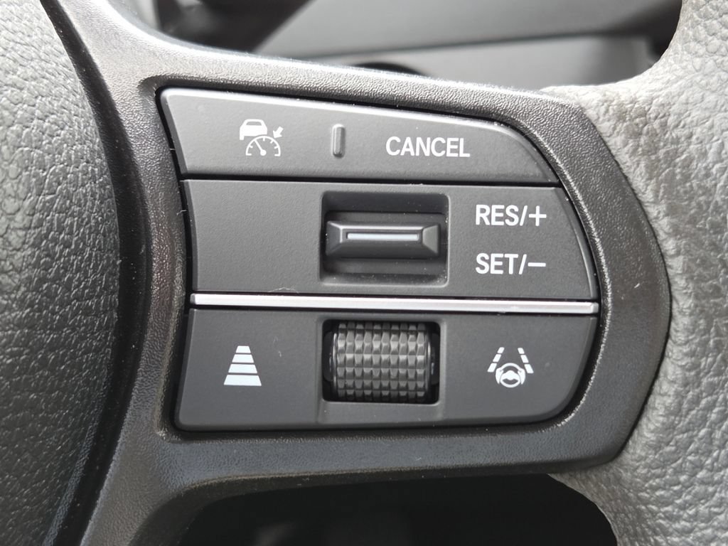 Certified 2025 Honda Accord SE image 9