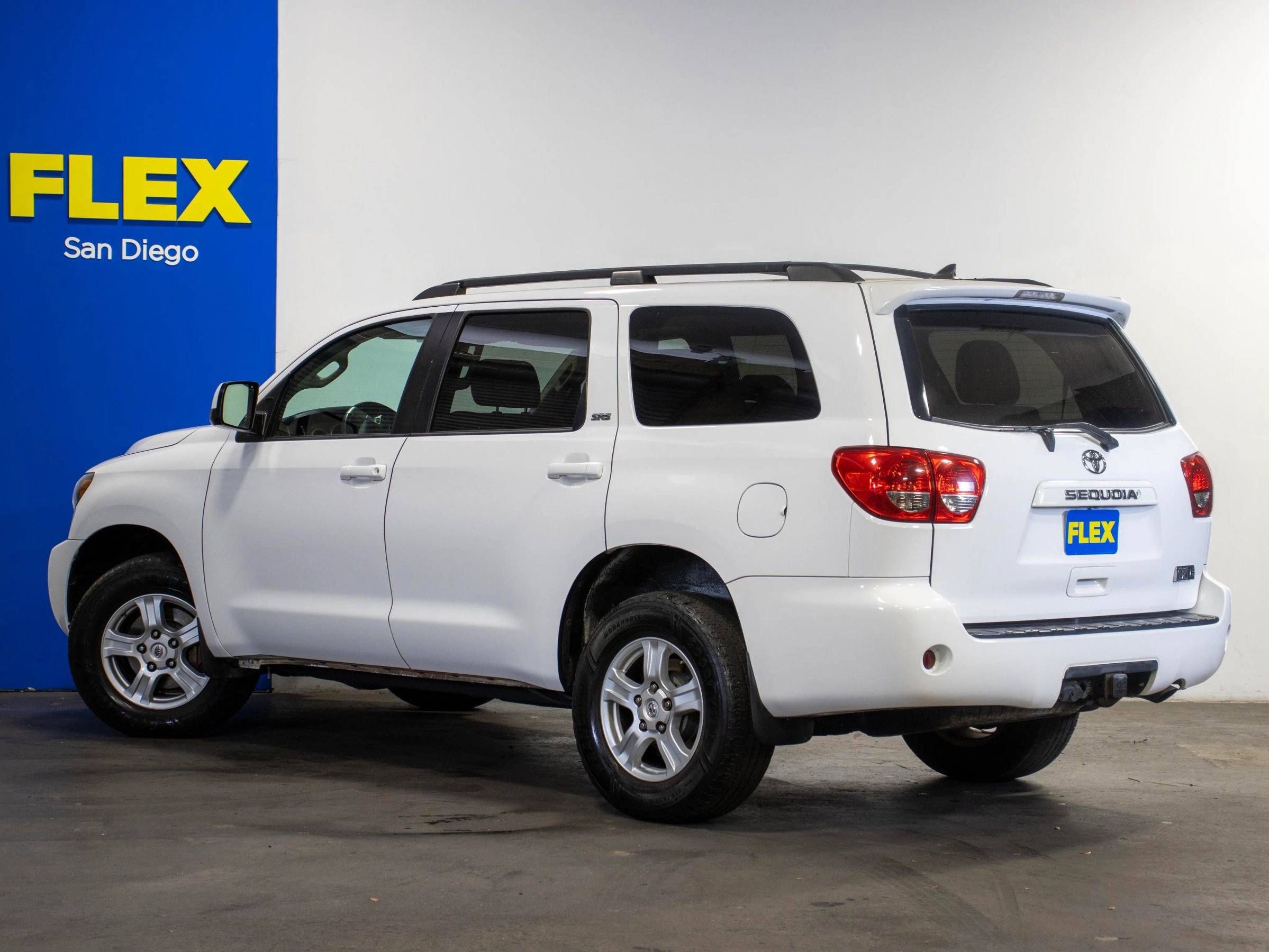 Used 2014 Toyota Sequoia SR5 image 3