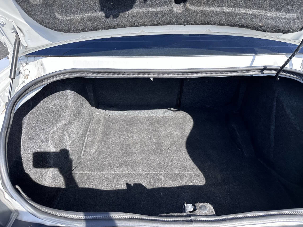 Used 2017 Dodge Challenger R/T image 18