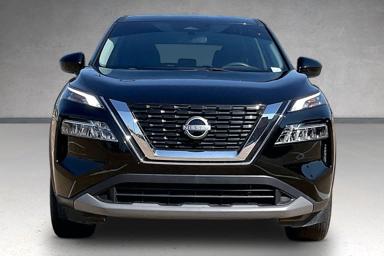 Used 2023 Nissan Rogue SV FWD image 6