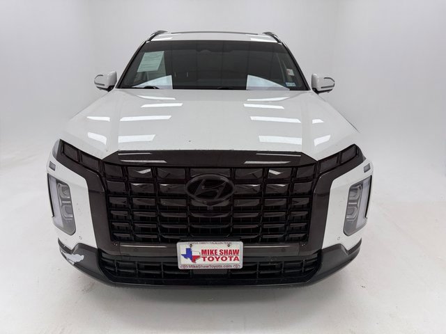 Used 2024 Hyundai Palisade Calligraphy image 3