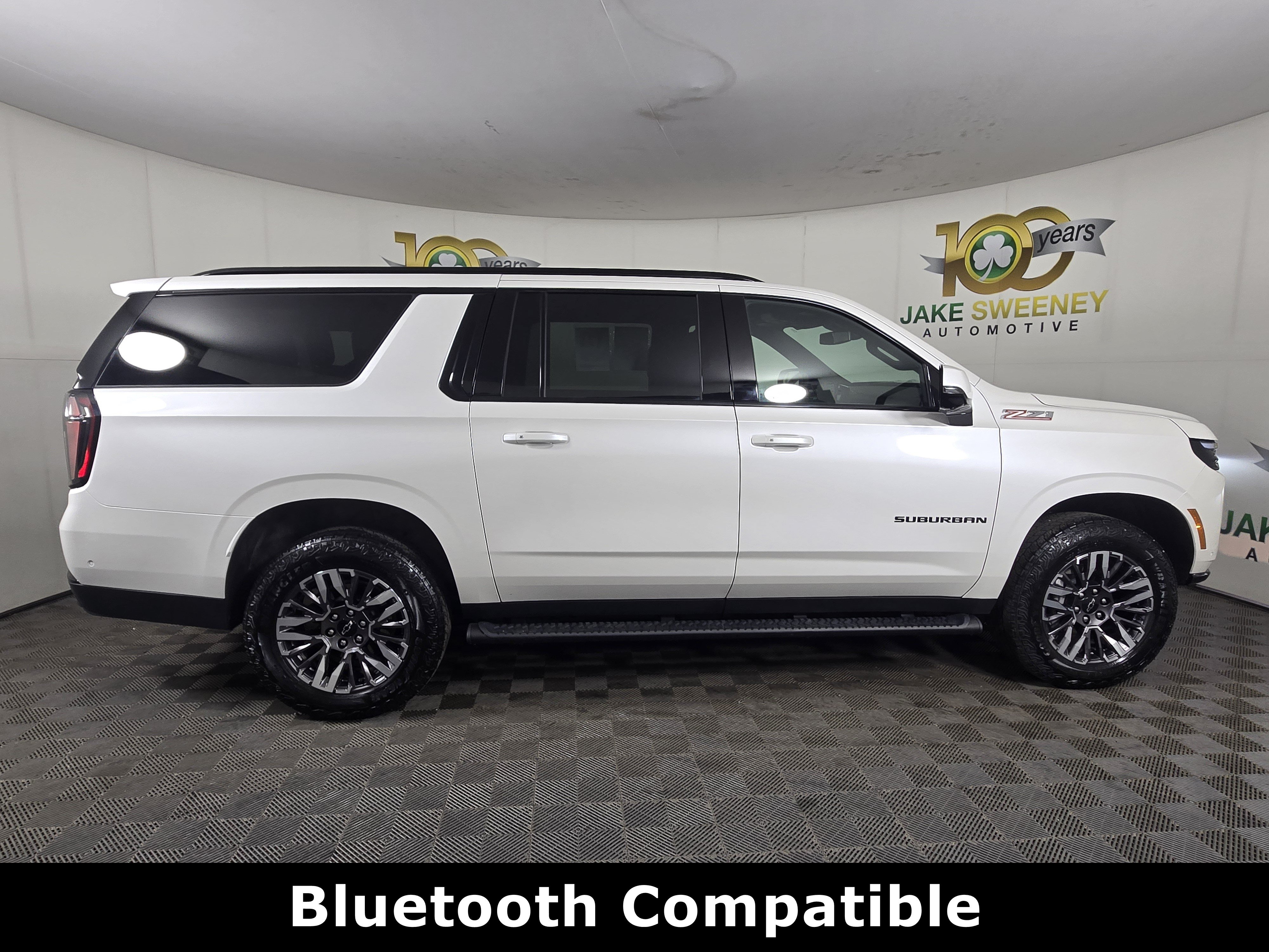 Certified 2025 Chevrolet Suburban Z71 w/ Comfort Package AWD/4WD image 10