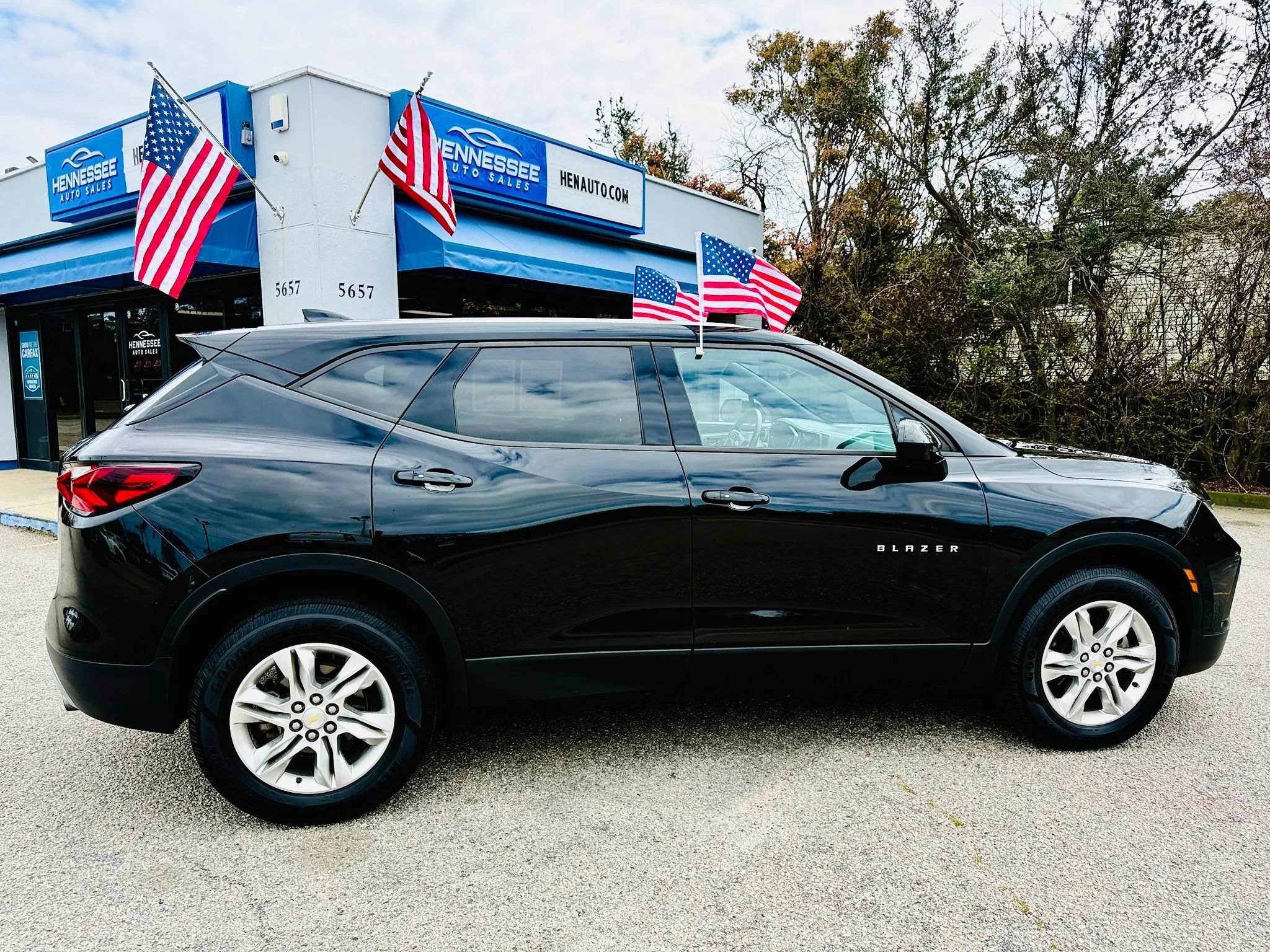 Used 2019 Chevrolet Blazer LT FWD image 17