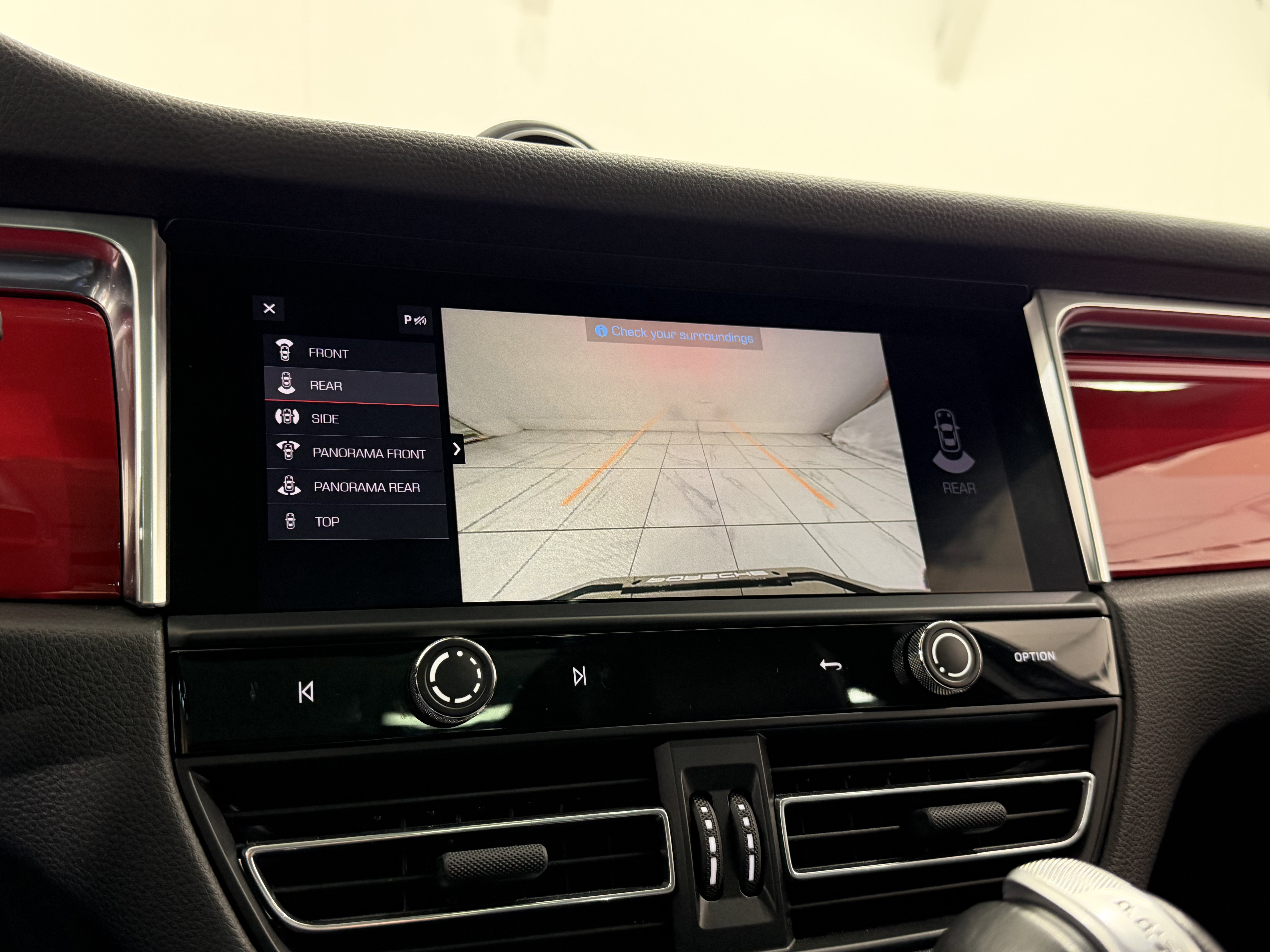 Certified 2024 Porsche Macan image 47