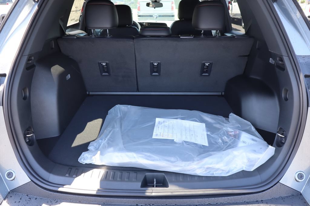 New 2026 Chevrolet Equinox RS w/ Convenience Package III AWD/4WD image 23