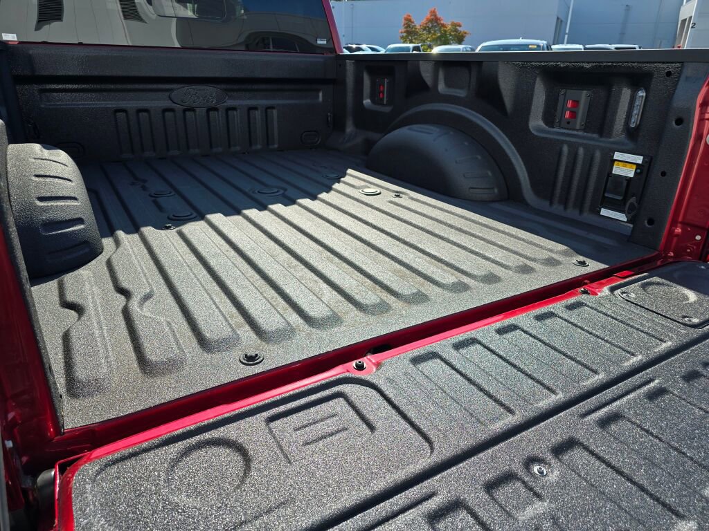 Used 2025 Ford F350 Platinum image 23