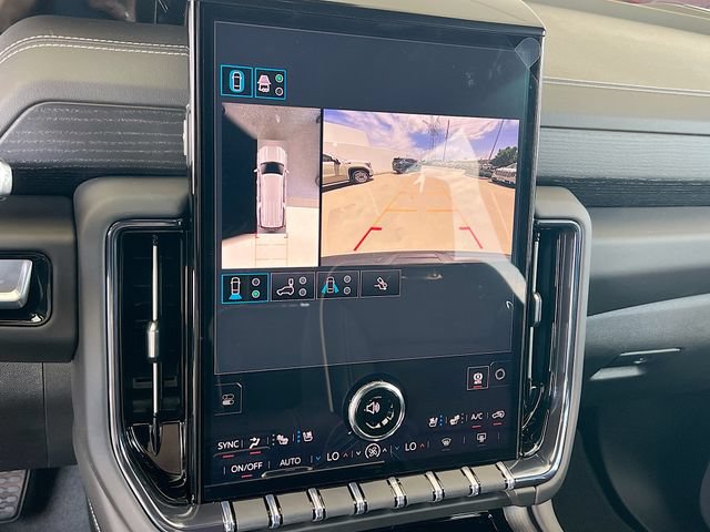 New 2026 GMC Yukon XL AT4 Ultimate AWD/4WD image 9