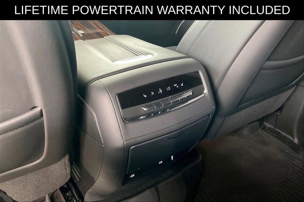Used 2024 Cadillac Escalade Luxury RWD image 26