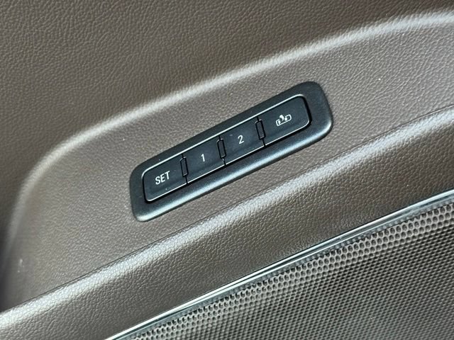 Used 2016 GMC Yukon XL Denali w/ Open Road Package AWD/4WD image 19