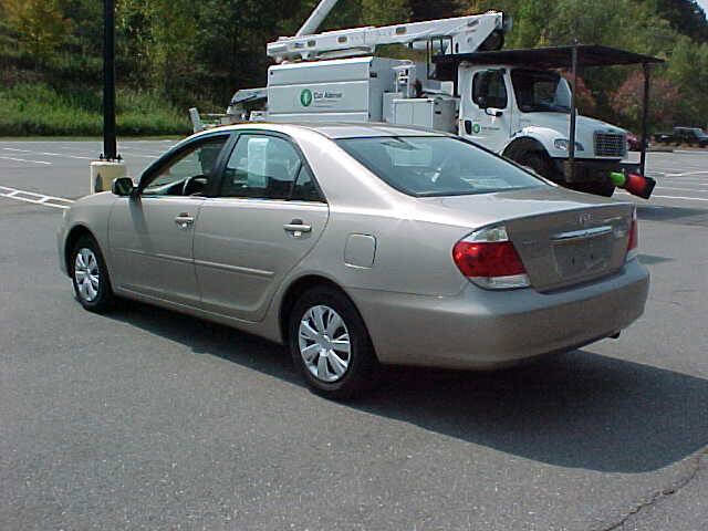 Used 2006 Toyota Camry LE FWD image 10