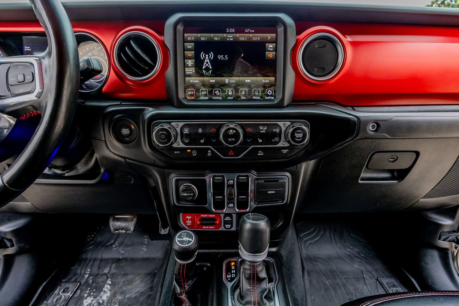 Used 2022 Jeep Gladiator Rubicon w/ LED Lighting Group AWD/4WD image 22