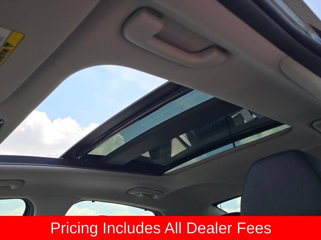 Used 2023 Hyundai Sonata Limited w/ Cargo Package FWD image 13