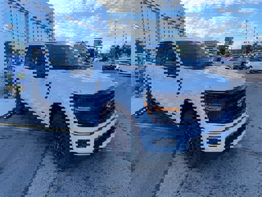 New 2025 Ford F150 XLT image 4