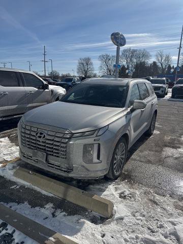 Used 2024 Hyundai Palisade Calligraphy image 1