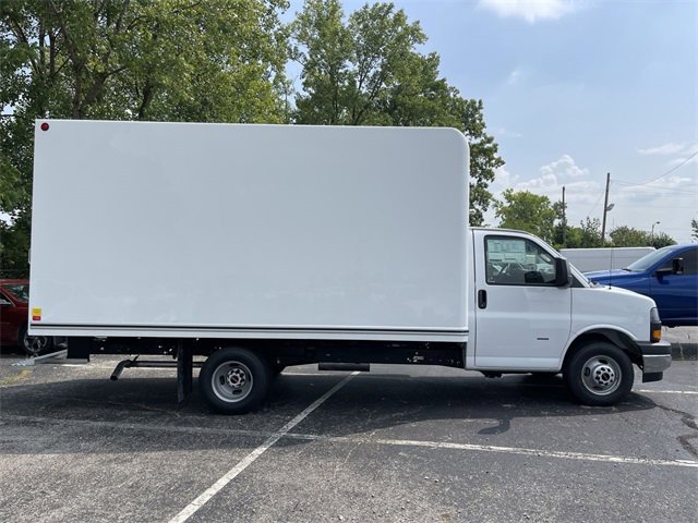 New 2025 GMC Savana 3500 w/ Power Convenience Package image 5