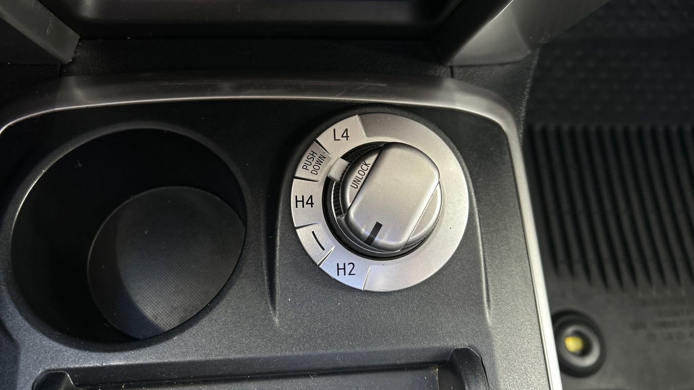 Used 2016 Toyota 4Runner SR5 image 33