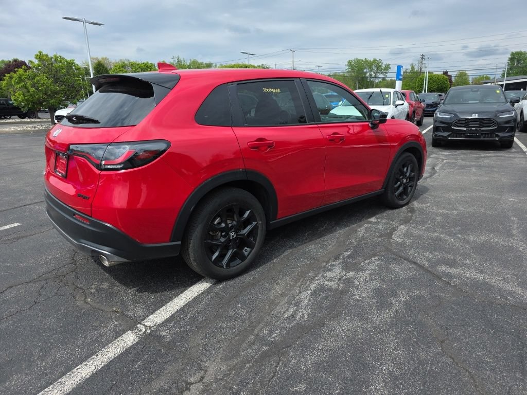 Certified 2025 Honda HR-V Sport image 7