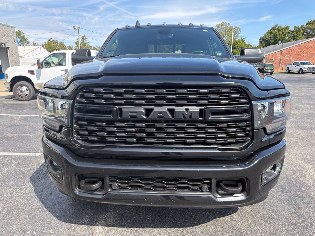 Used 2022 RAM 3500 Big Horn w/ Level C Equiment Group AWD/4WD image 8