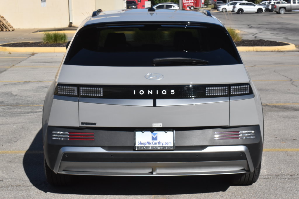 Used 2025 Hyundai Ioniq 5 SEL RWD image 11