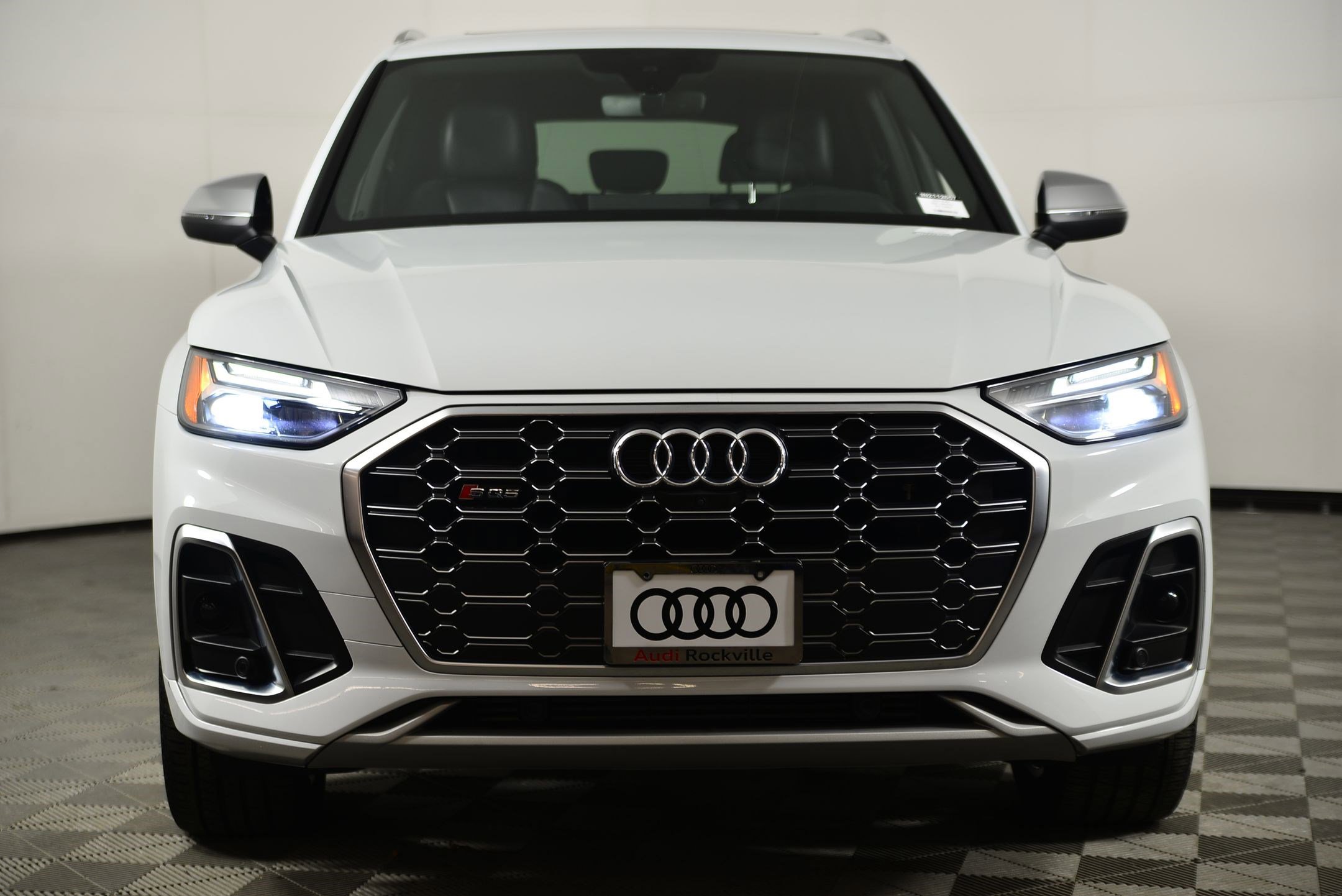 Used 2022 Audi SQ5 Premium Plus w/ Premium Plus Package image 6