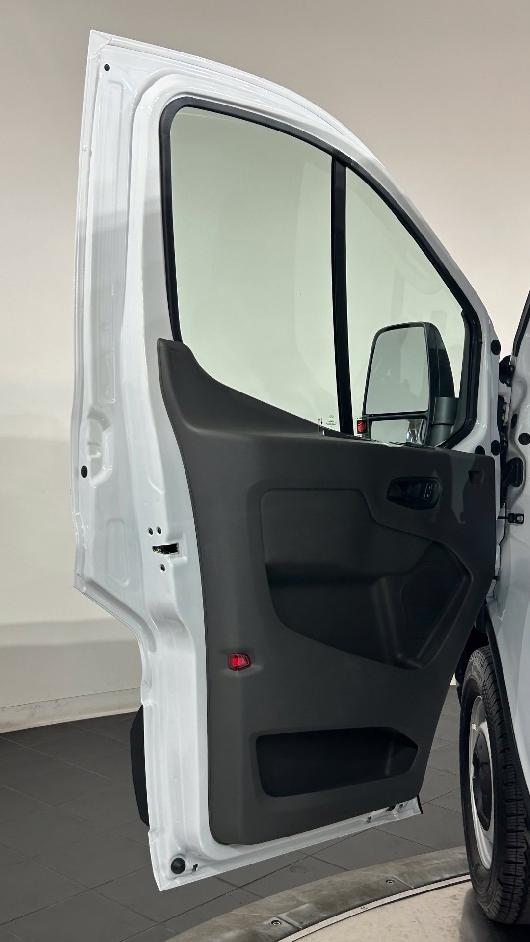 New 2026 Ford Transit 150 Low Roof RWD image 27