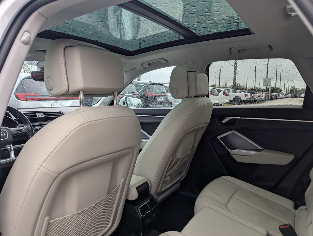 Used 2024 Audi Q3 2.0T Premium image 19