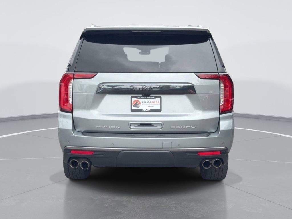 Used 2024 GMC Yukon XL Denali Ultimate AWD/4WD image 4