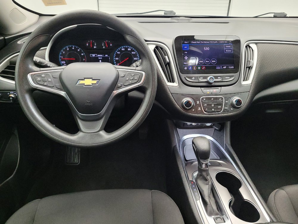 Used 2022 Chevrolet Malibu LT FWD image 22