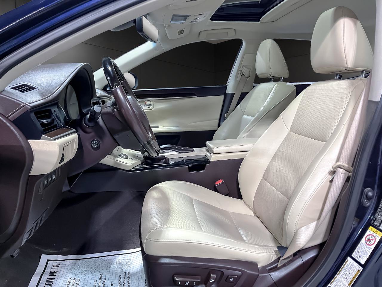 Used 2018 Lexus ES 350 w/ Navigation System Package FWD image 9