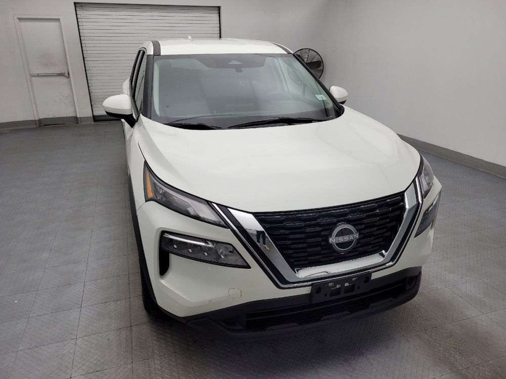 Used 2023 Nissan Rogue SV image 14