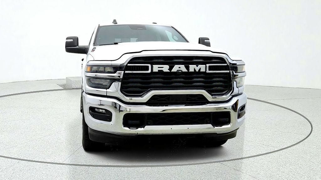 Used 2025 RAM 2500 Tradesman AWD/4WD image 2