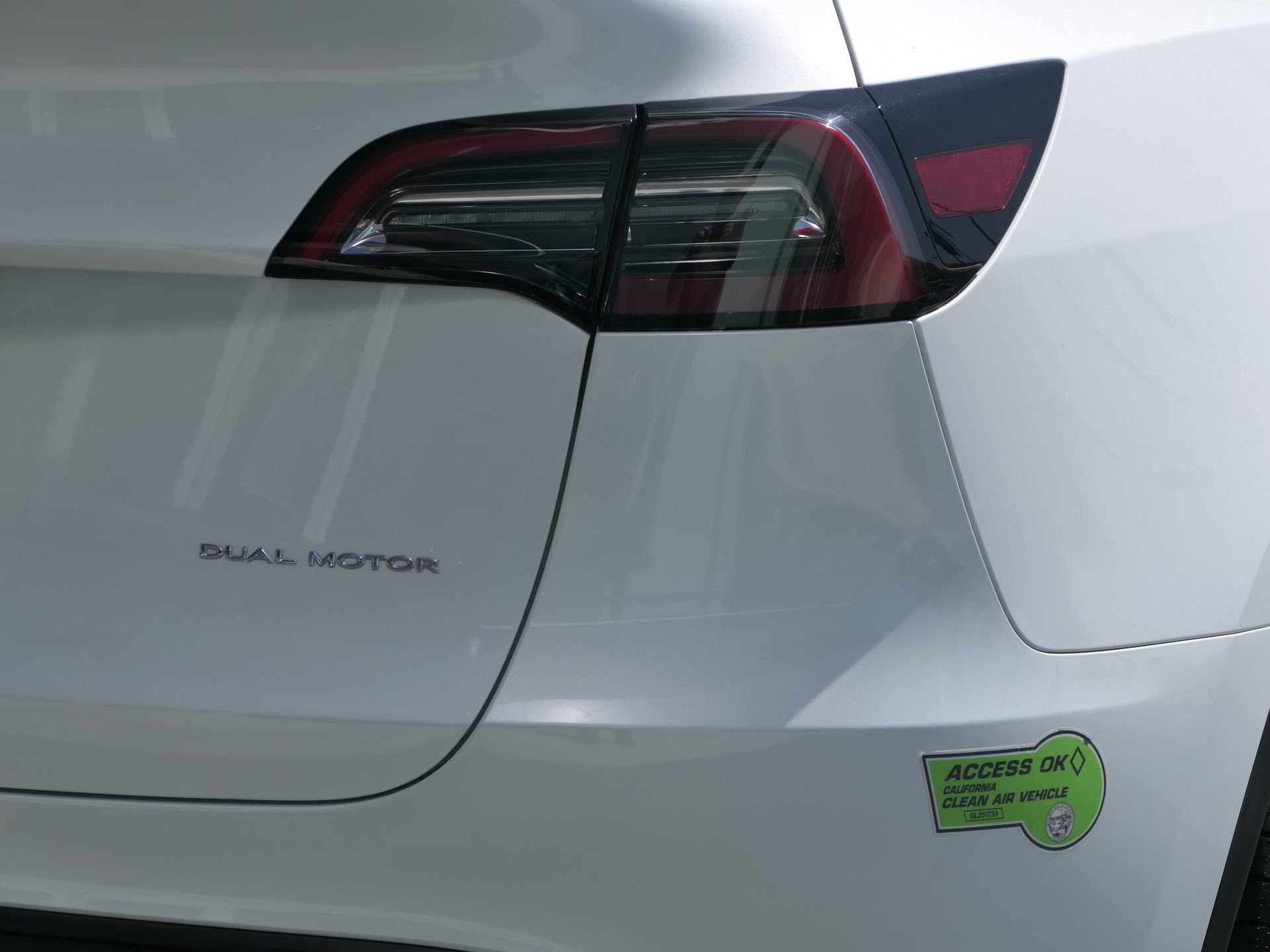 Used 2023 Tesla Model Y Long Range image 4