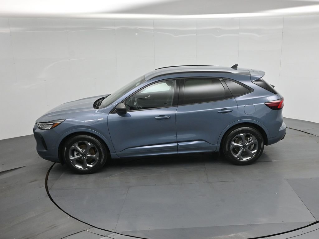Certified 2023 Ford Escape ST-Line w/ Tech Pack #1 image 44