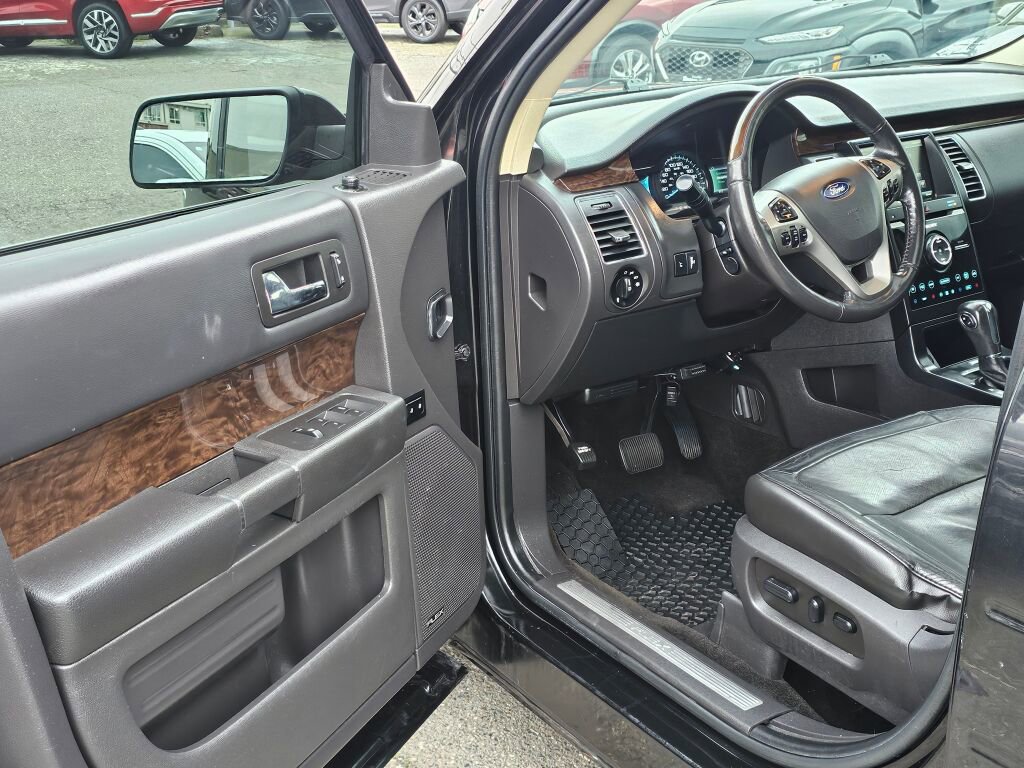 Used 2014 Ford Flex Limited w/ Equipment Group 301A image 17