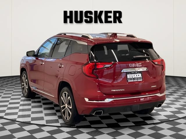 Used 2020 GMC Terrain Denali w/ Denali Premium Package AWD/4WD image 5