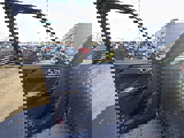 Used 2022 Ford Explorer ST image 11