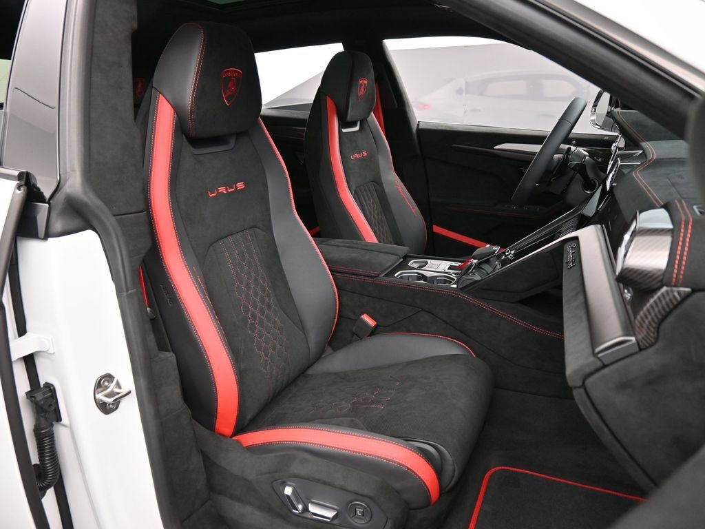 Used 2024 Lamborghini Urus Performante image 34