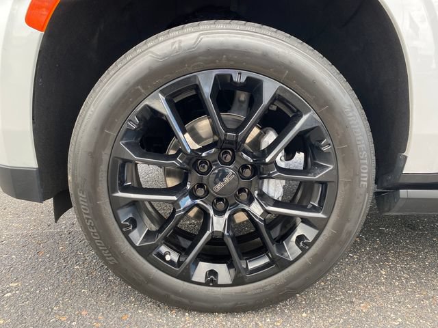 Used 2023 GMC Yukon Denali w/ LPO, Floor Liner Package AWD/4WD image 26