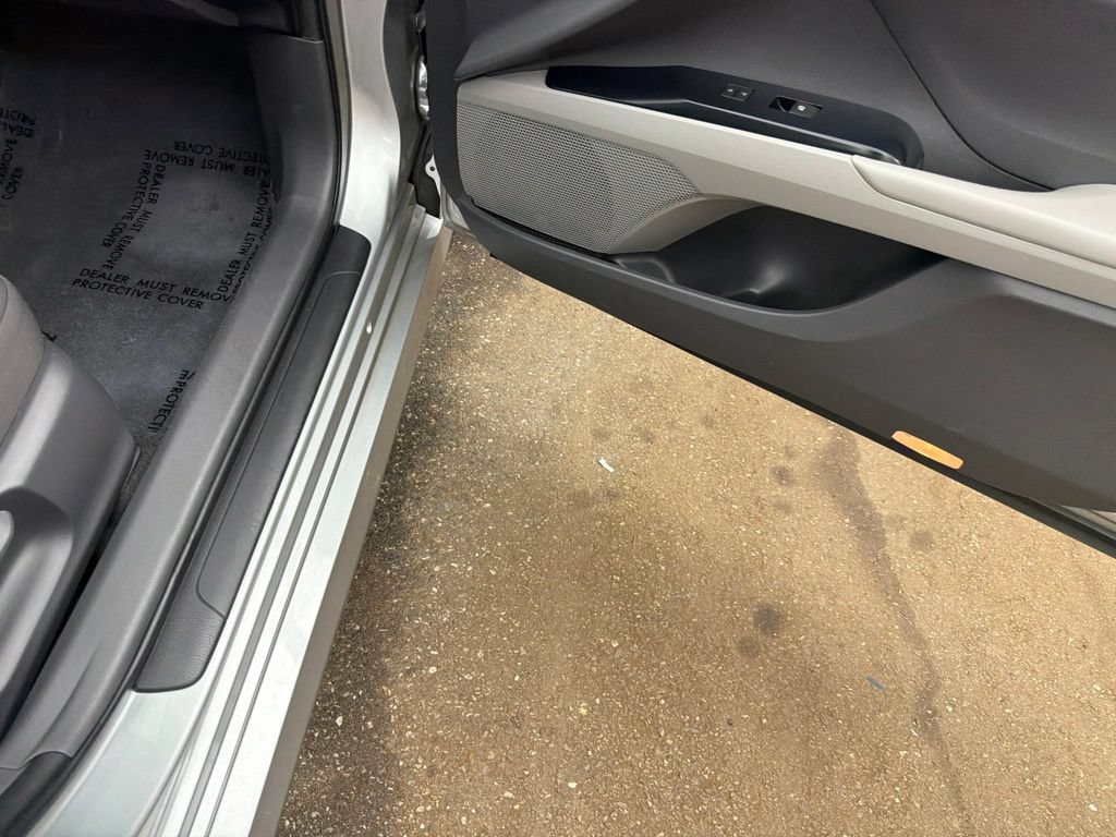 Used 2018 Toyota Camry LE FWD image 23
