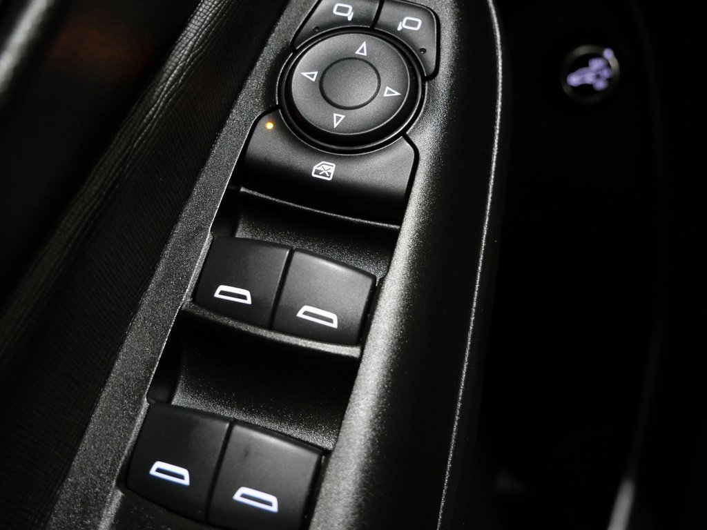 Used 2025 Buick Envista Preferred w/ Convenience II Package image 13