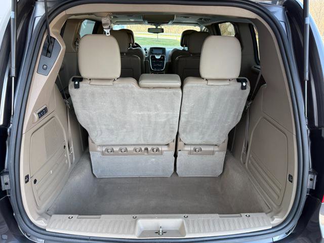 Used 2015 Chrysler Town & Country Limited Platinum w/ Trailer Tow Group FWD image 26