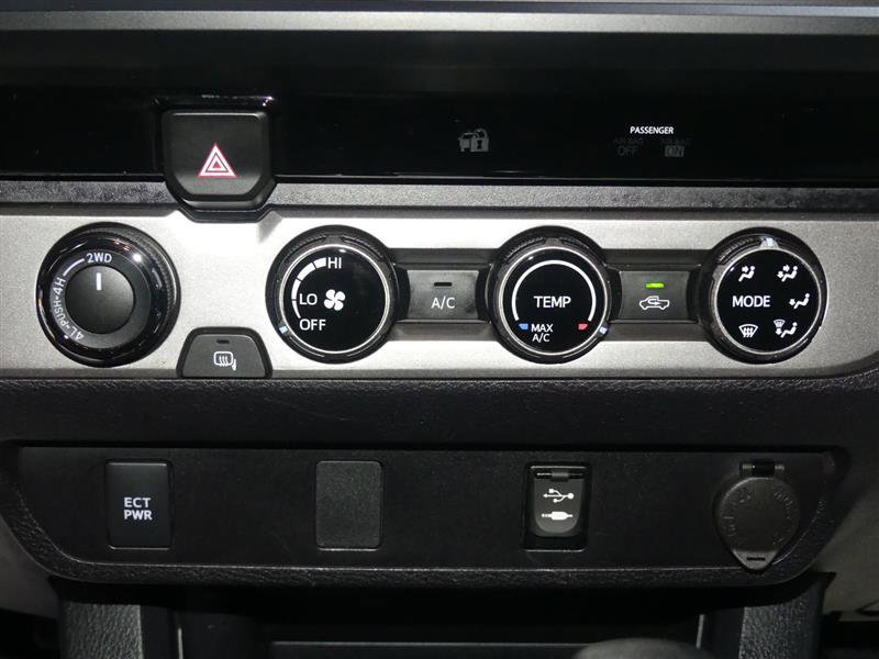 Used 2017 Toyota Tacoma SR image 33