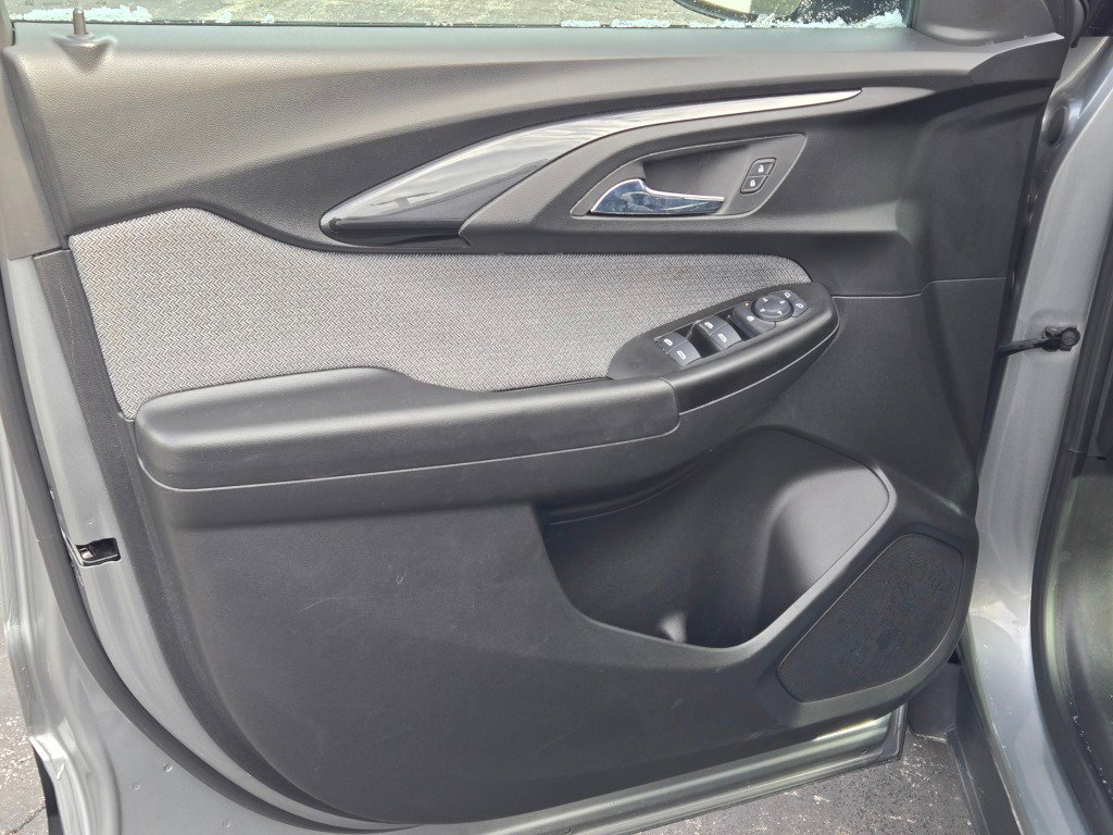 Certified 2023 Chevrolet TrailBlazer LT w/ Convenience Package image 18