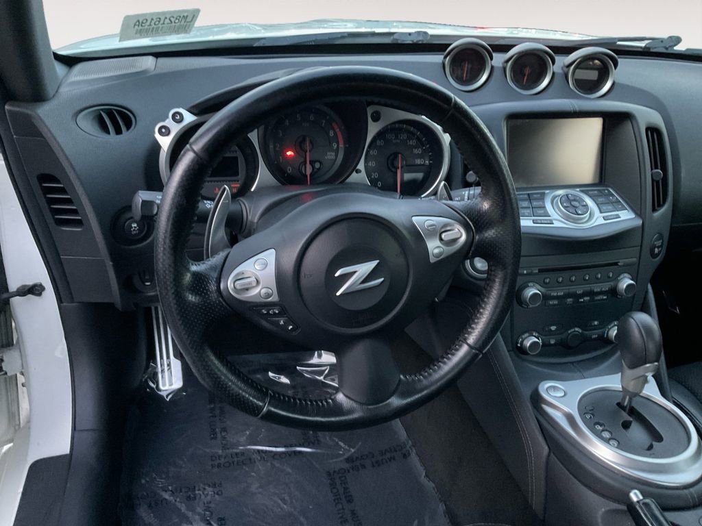 Used 2020 Nissan 370Z Touring Sport image 17