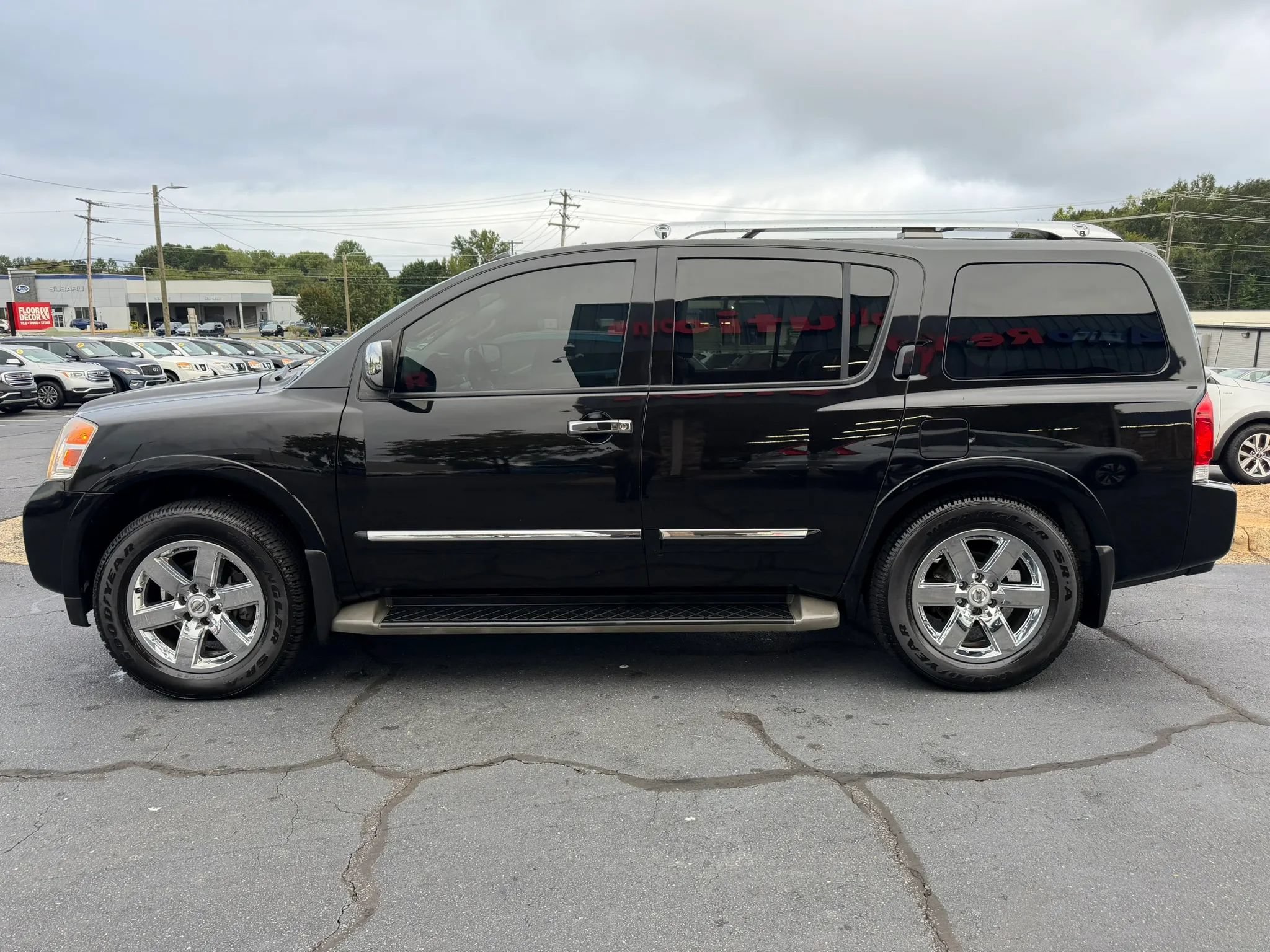 Used 2013 Nissan Armada Platinum AWD/4WD image 4