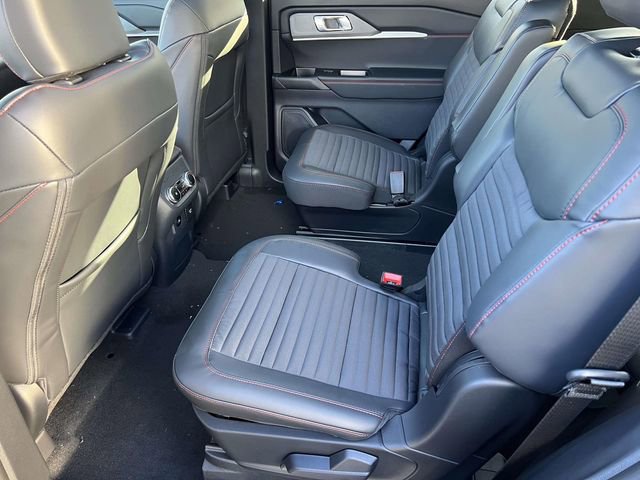 New 2026 Ford Explorer ST-Line w/ ST-Line Street Pack image 26